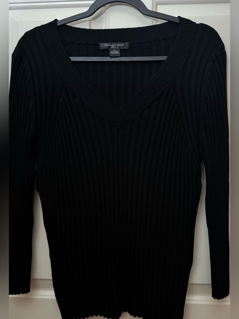 august silk Sweater 54% Silk Black Ribbed V-Neck Sweater Size - XL - Picture 2 of 14